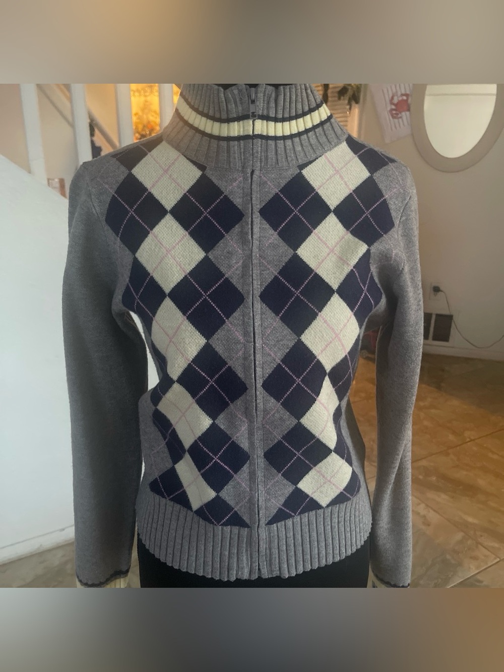 Zaful Grey Argyle Zip-Up Cardigan with Cream & Navy Accents